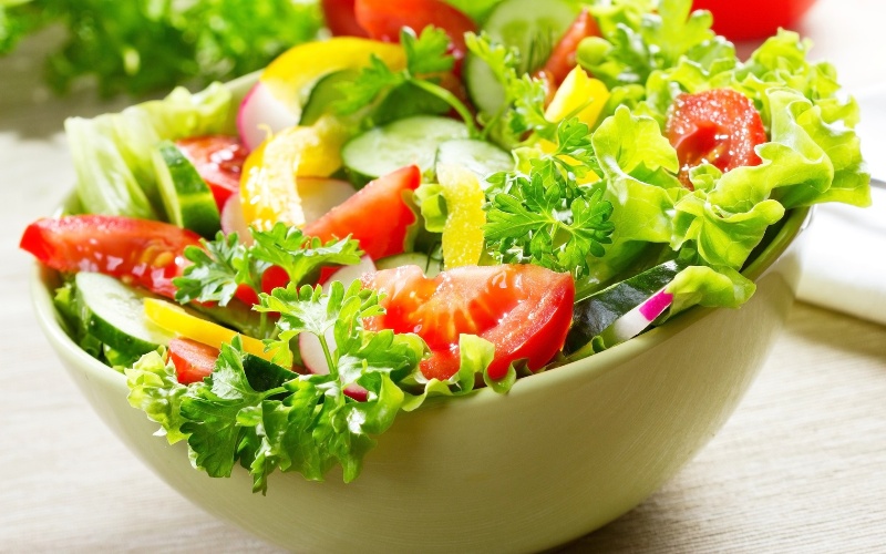 Hướng dẫn làm salad thật ngon Cach-lam-va-bao-quan-salad-trong-3-ngay-cuc-don-gian-1