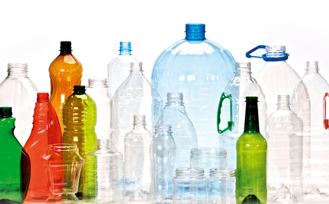 2 sự thật về chai nhựa đựng nước sẽ khiến bạn hết hồn 2