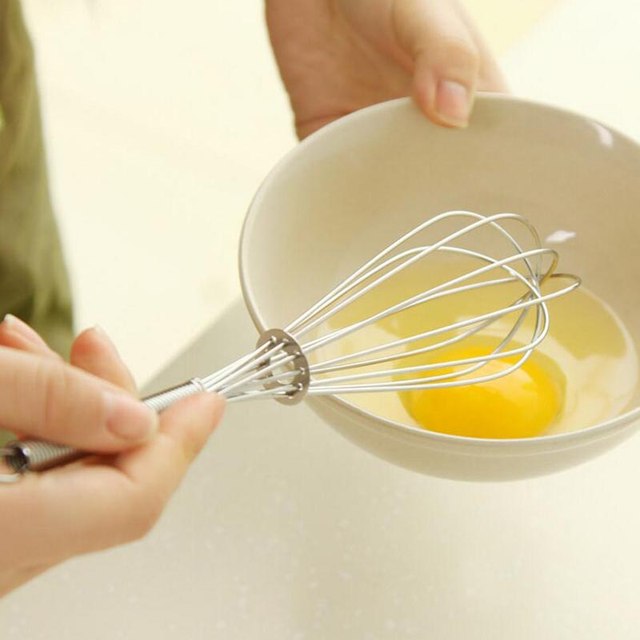 Dụng cụ đánh trứng bằng tay