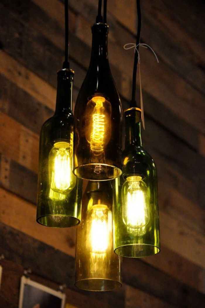 Làm lồng đèn dạng chùm bằng chai thủy tinh
