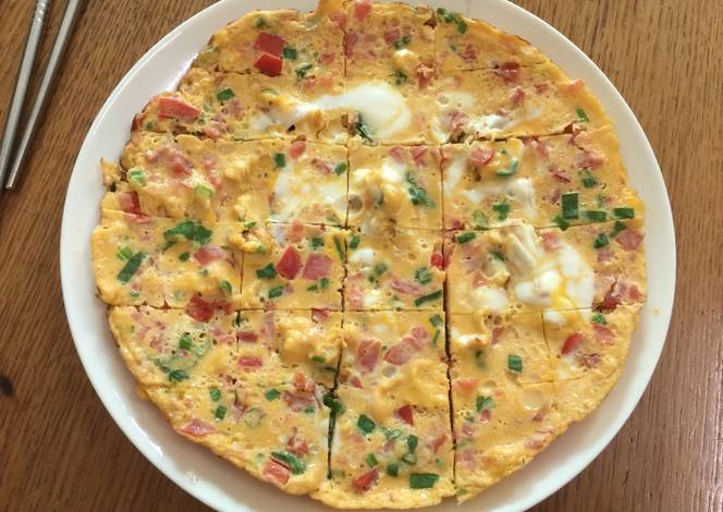 Trứng chiên cà chua pizza ngon với cách làm đơn giản